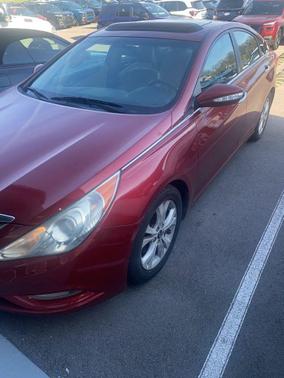2011 Hyundai SONATA Limited