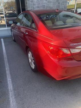 2011 Hyundai SONATA Limited