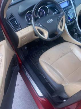 2011 Hyundai SONATA Limited