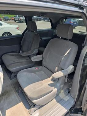 2004 Toyota Sienna LE