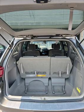 2004 Toyota Sienna LE