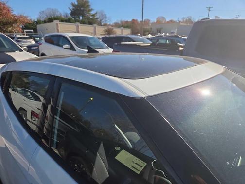 2016 Hyundai Veloster Base