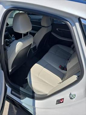 2022 Hyundai SONATA Hybrid Limited