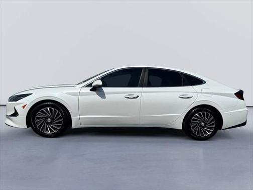 2022 Hyundai SONATA Hybrid Limited