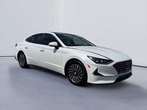 2022 Hyundai SONATA Hybrid Limited