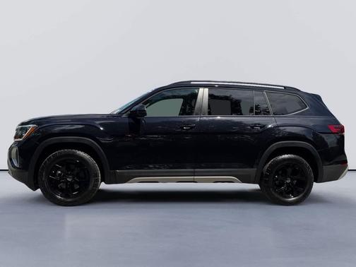 2024 Volkswagen Atlas 2.0T SE w/Technology 4MOTION