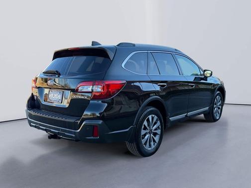 2018 Subaru Outback 2.5i Touring