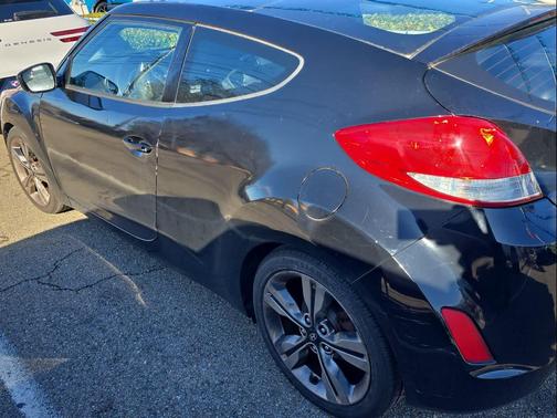 2017 Hyundai Veloster Value Edition