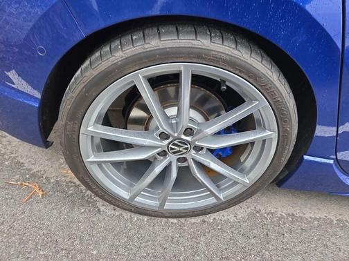 2024 Volkswagen Golf R 2.0T DSG