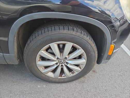 2011 Volkswagen Tiguan SE