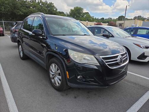 2011 Volkswagen Tiguan SE