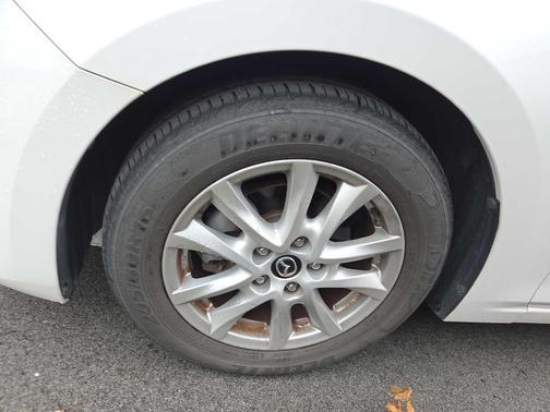 2016 Mazda Mazda3 i Sport