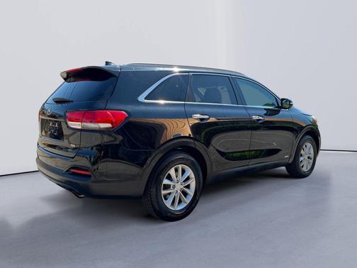 Ebony Black 2017 Kia Sorento LX