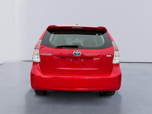 2017 Toyota Prius v Two