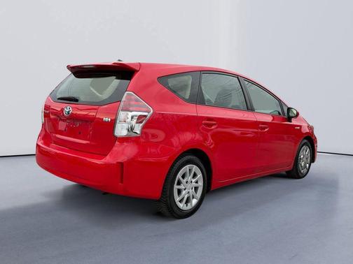 2017 Toyota Prius v Two