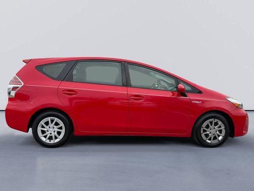 2017 Toyota Prius v Two