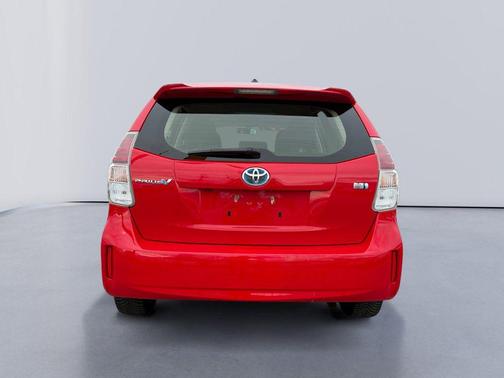 2017 Toyota Prius v Two