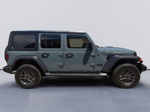 Anvil Clear Coat 2024 Jeep Wrangler Sport