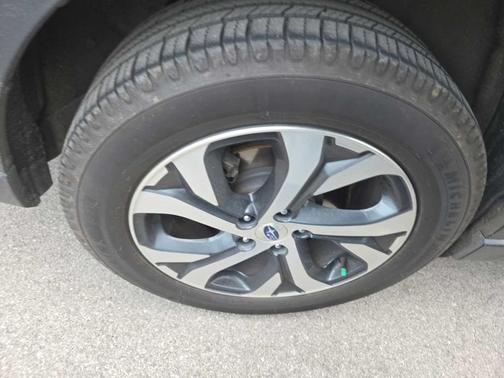 2021 Subaru Outback Touring