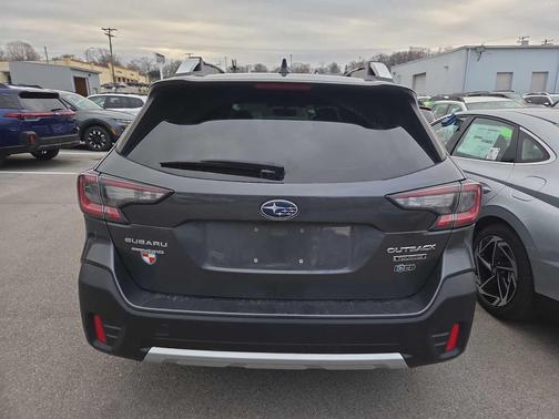 2021 Subaru Outback Touring