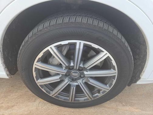 2017 Audi Q7 3.0T Premium