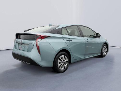 2017 Toyota Prius Three