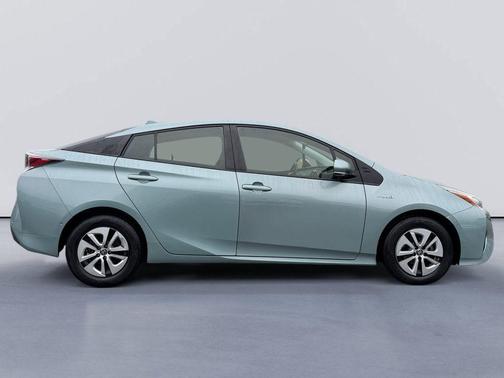 2017 Toyota Prius Three