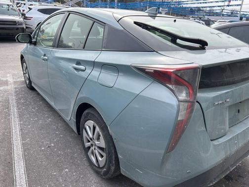 2017 Toyota Prius Three