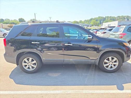 2011 Kia Sorento LX