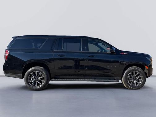 2021 Chevrolet Suburban 4WD Z71
