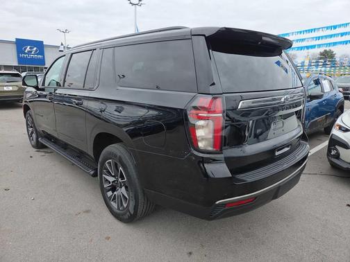 2021 Chevrolet Suburban 4WD Z71