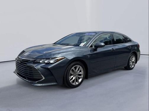 2021 Toyota Avalon XLE