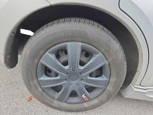 2010 Mitsubishi Galant Base