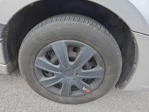 2010 Mitsubishi Galant Base