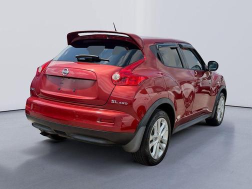 Cayenne Red 2011 Nissan Juke SL