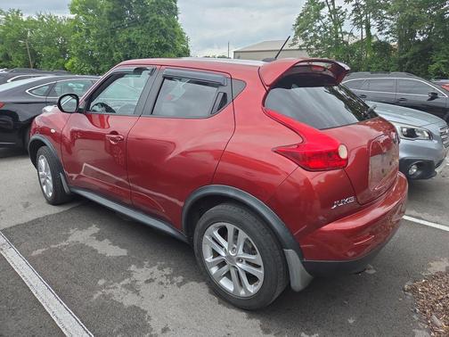 Cayenne Red 2011 Nissan Juke SL