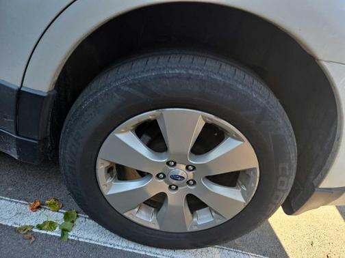 2012 Subaru Outback 2.5i Limited