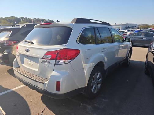 2012 Subaru Outback 2.5i Limited