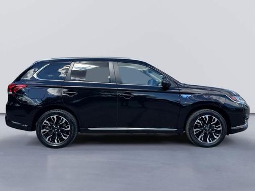 2018 Mitsubishi Outlander PHEV GT