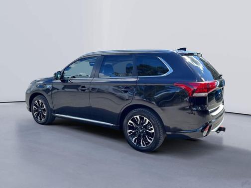 2018 Mitsubishi Outlander PHEV GT