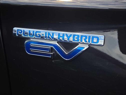 2018 Mitsubishi Outlander PHEV GT