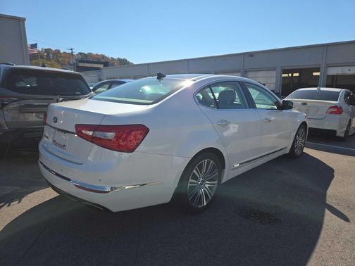 2014 Kia Cadenza Premium