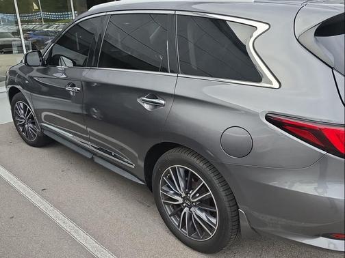 2017 INFINITI QX60 Base