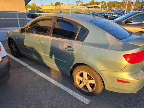 2004 Mazda Mazda3 s