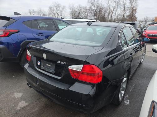 2006 BMW 330 330i