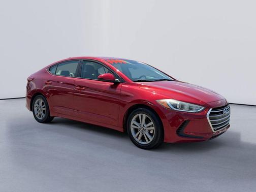 Scarlet Red Pearl 2017 Hyundai ELANTRA SE