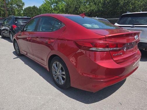 Scarlet Red Pearl 2017 Hyundai ELANTRA SE