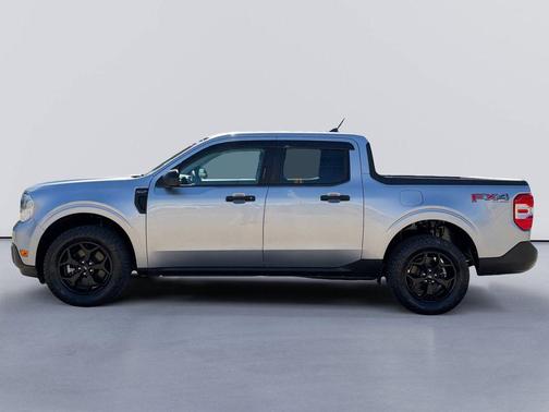 Iconic Silver Metallic 2023 Ford Maverick XLT