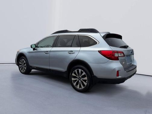 Ice Silver Metallic 2015 Subaru Outback 2.5i Limited