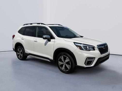 Crystal White Pearl 2020 Subaru Forester Touring